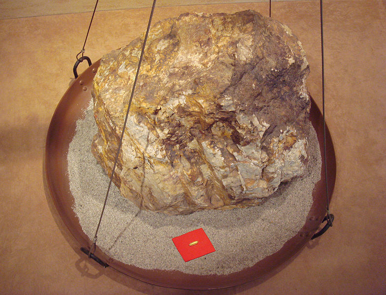 784px-Gold_30g_for_a_860kg_rock
